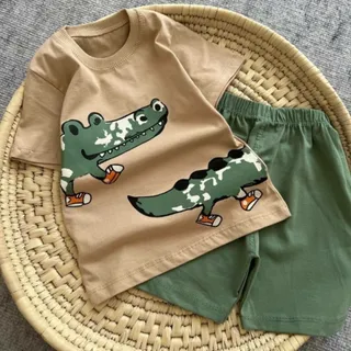 تیشرت وشلوارک