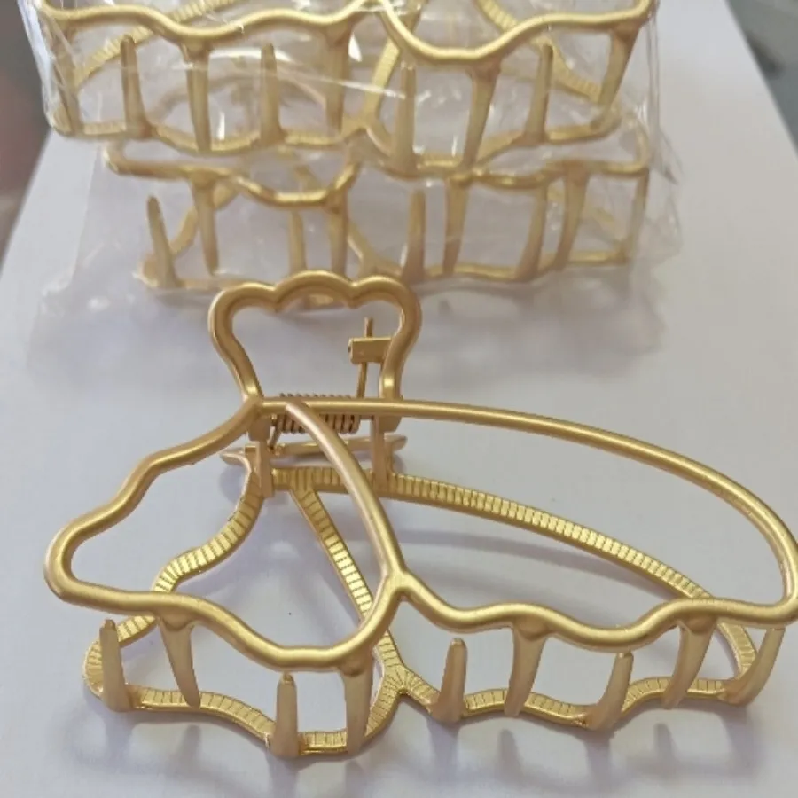 کلیپس زنانه