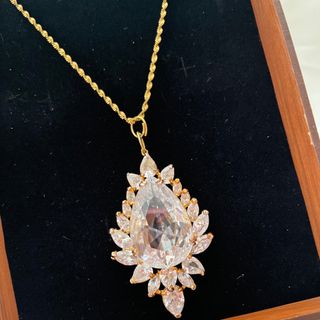 گردنبند ترک نگین دار نو