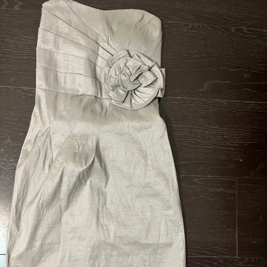 پیراهن دکلته تافته نقره