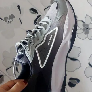کفش سوپر طبی و نرم