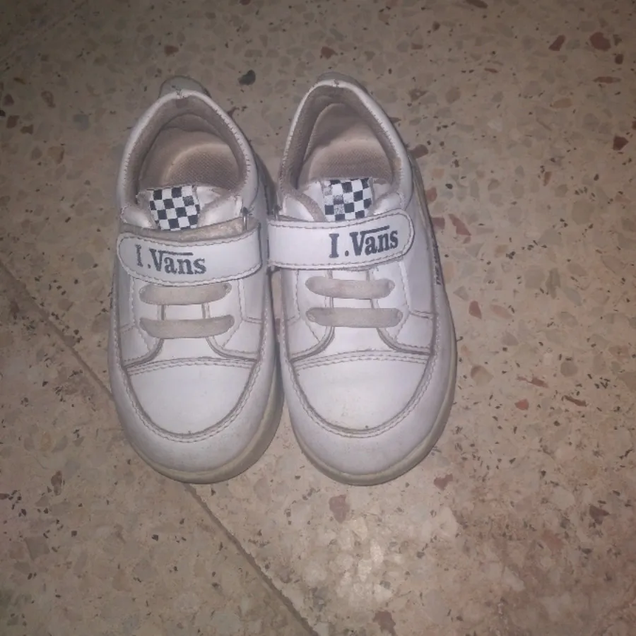 کفش دخترانه سفید اونس