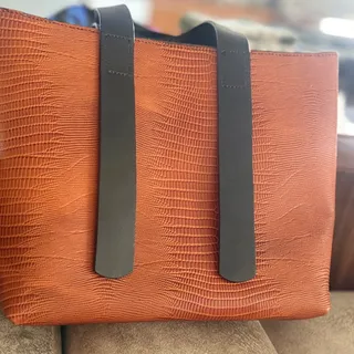 کیف تمام چرم دست دوز