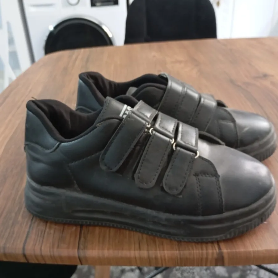 کفش سه چسب ونس