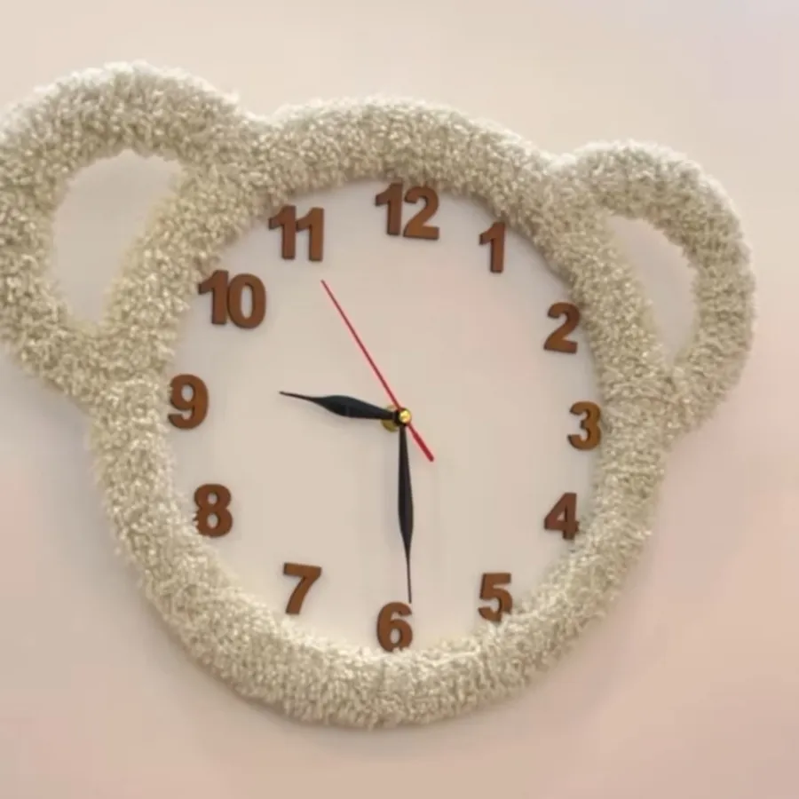 ساعت طرح تدی