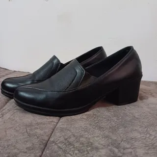 کفش /فروخته شد