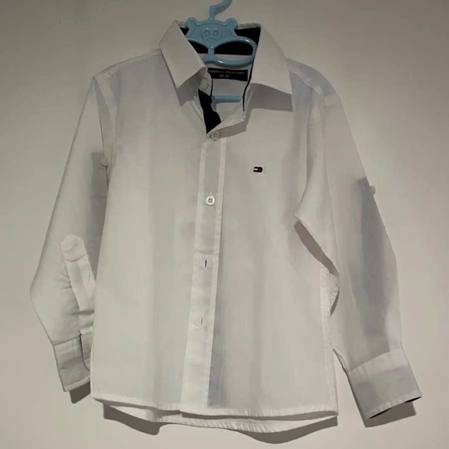 پیراهن سفید پسرانه