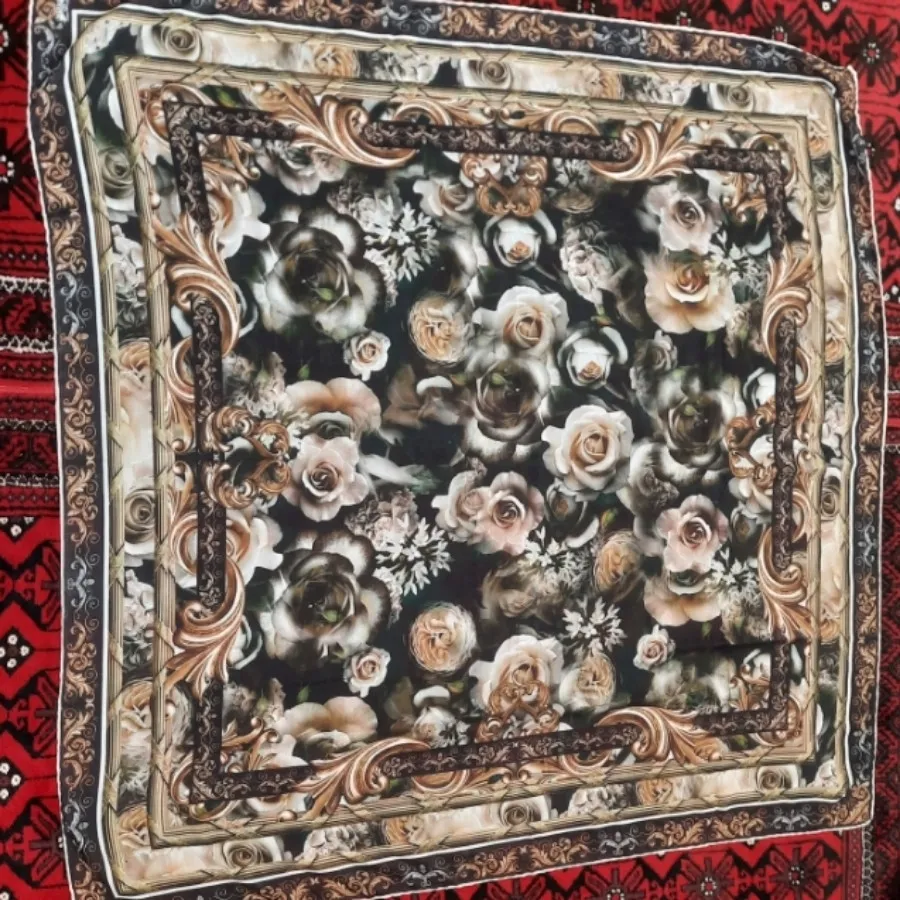 روسری مجلسی رز سفید 140