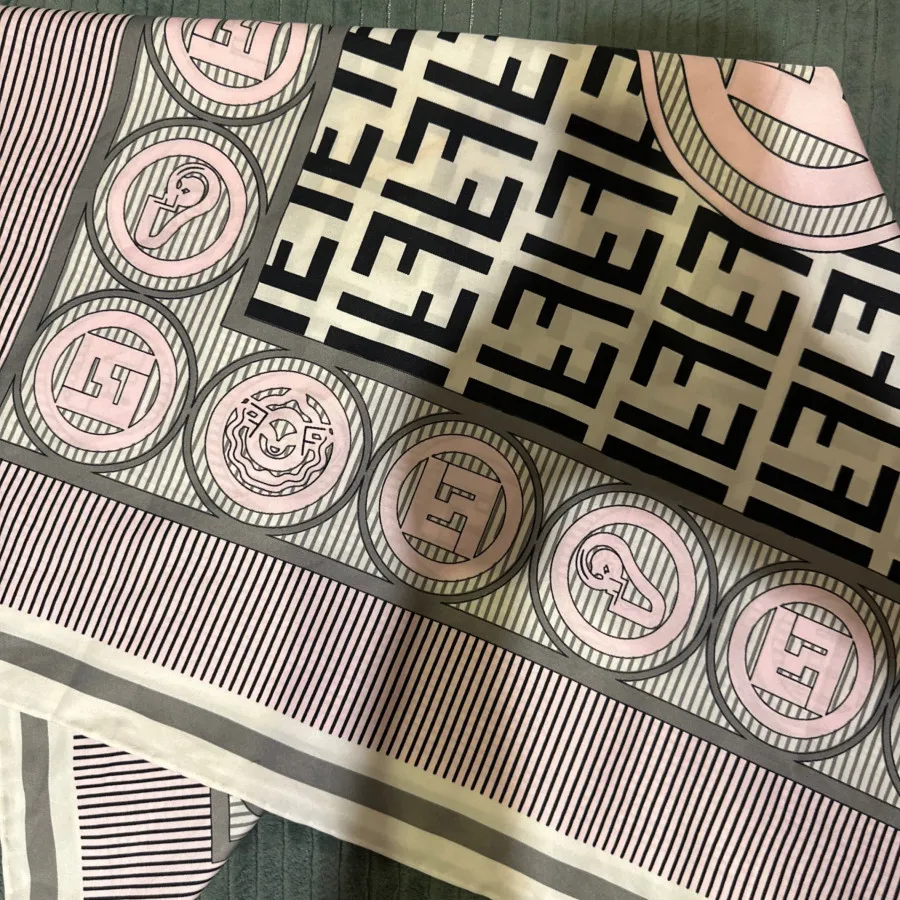 مینی اسکارف