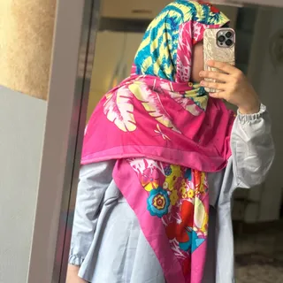 روسری قواره بزرگ سرخابی