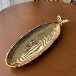 اردورخوری طلایی پروانه‌ای