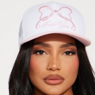 کلاه اسپرت Fashion Nova