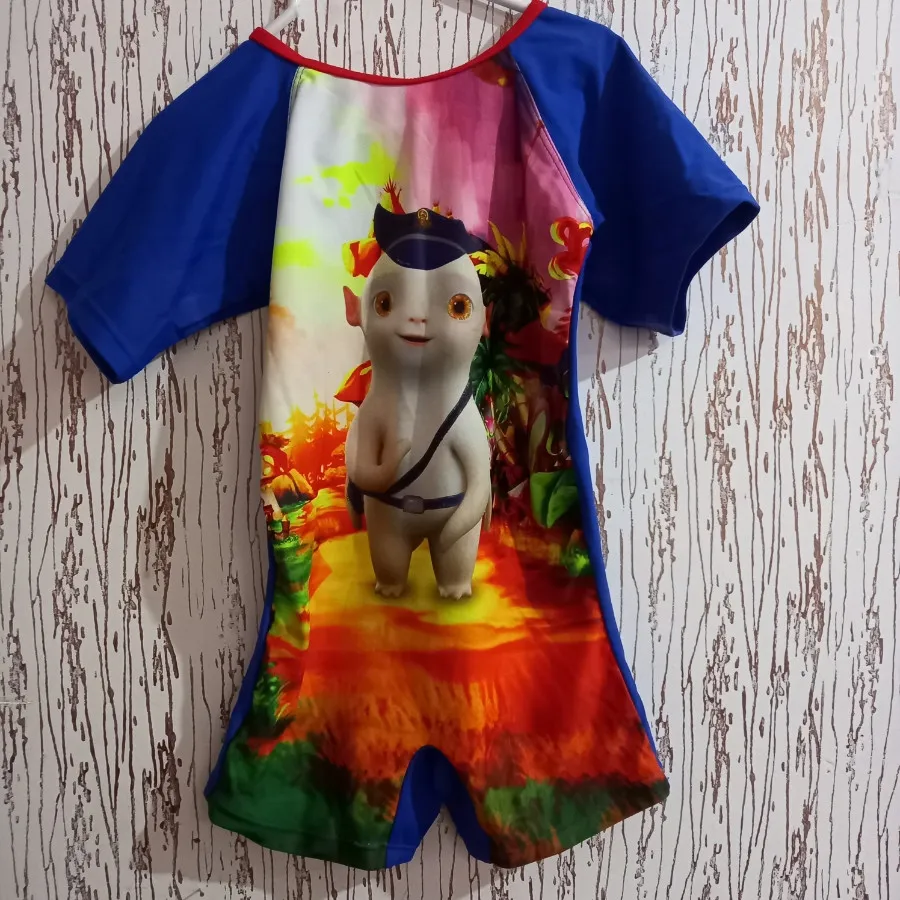 نومایو دخترانه شنا