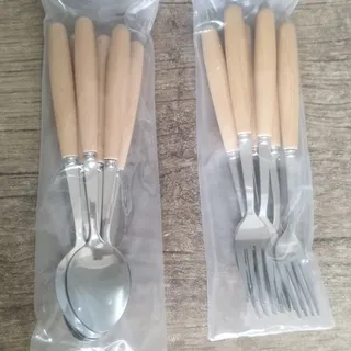 قاشق چنگال دسته چوبی