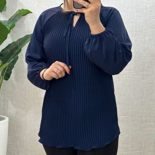 شومیز پلیسه