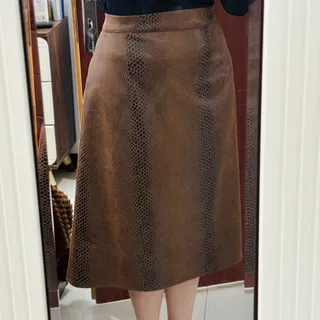 دامن میدی پوست ماری