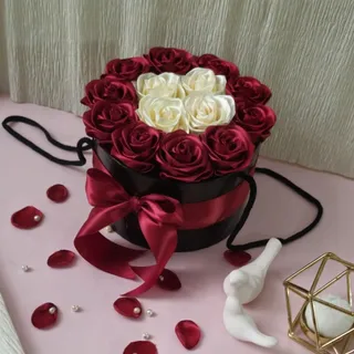 باکس هدیه گل رز