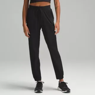 جاگر ورزشی لولولمون