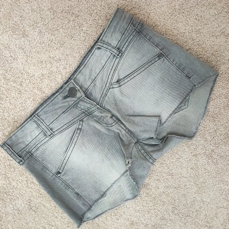 شورتک مجلسی لی جین