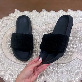 دمپایی مشکی