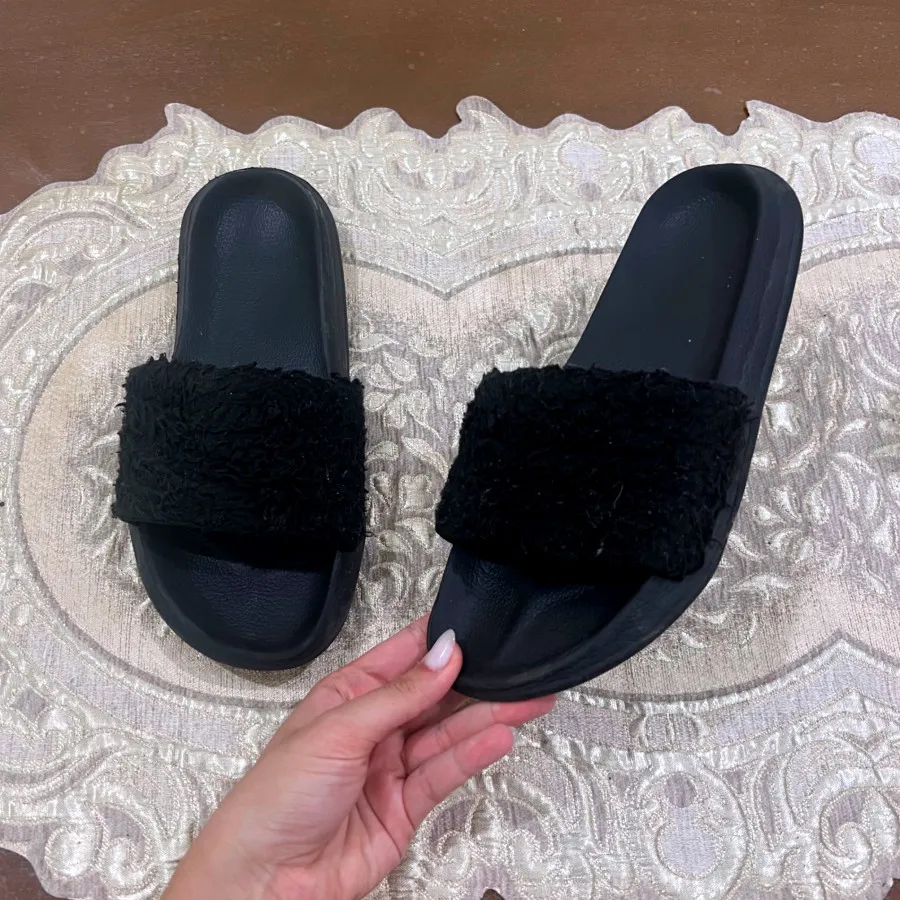 دمپایی مشکی