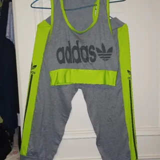 ست تاپ و شلوارک