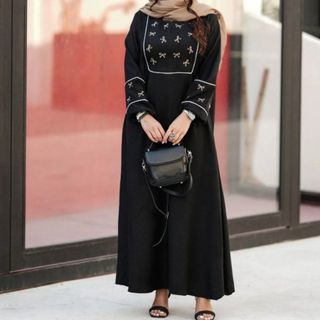 پیراهن بلند گل‌دوزی
