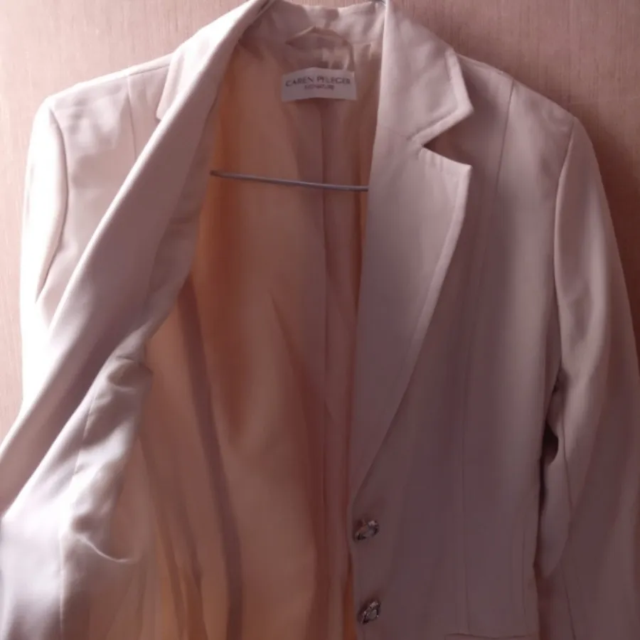 کت و شلوار مارک زنانه