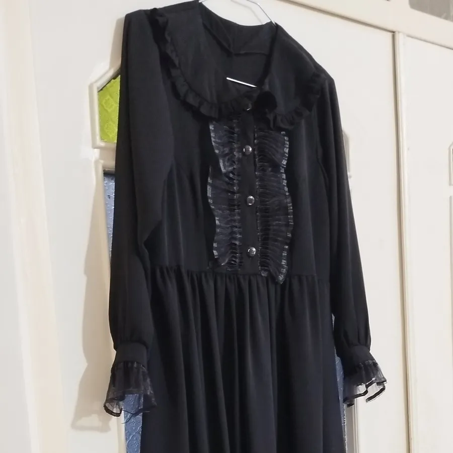 پیراهن مشکی