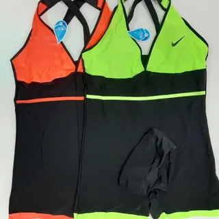 مایو زنانه با کلاه مرغوب