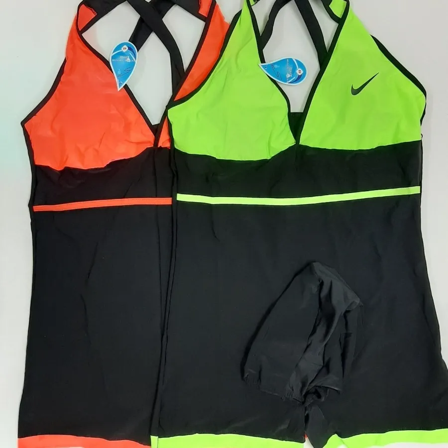 مایو زنانه با کلاه مرغوب