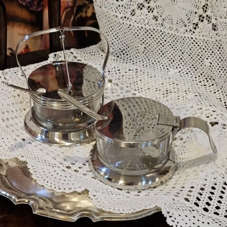 مربا خوری یا عسل خوری قدی