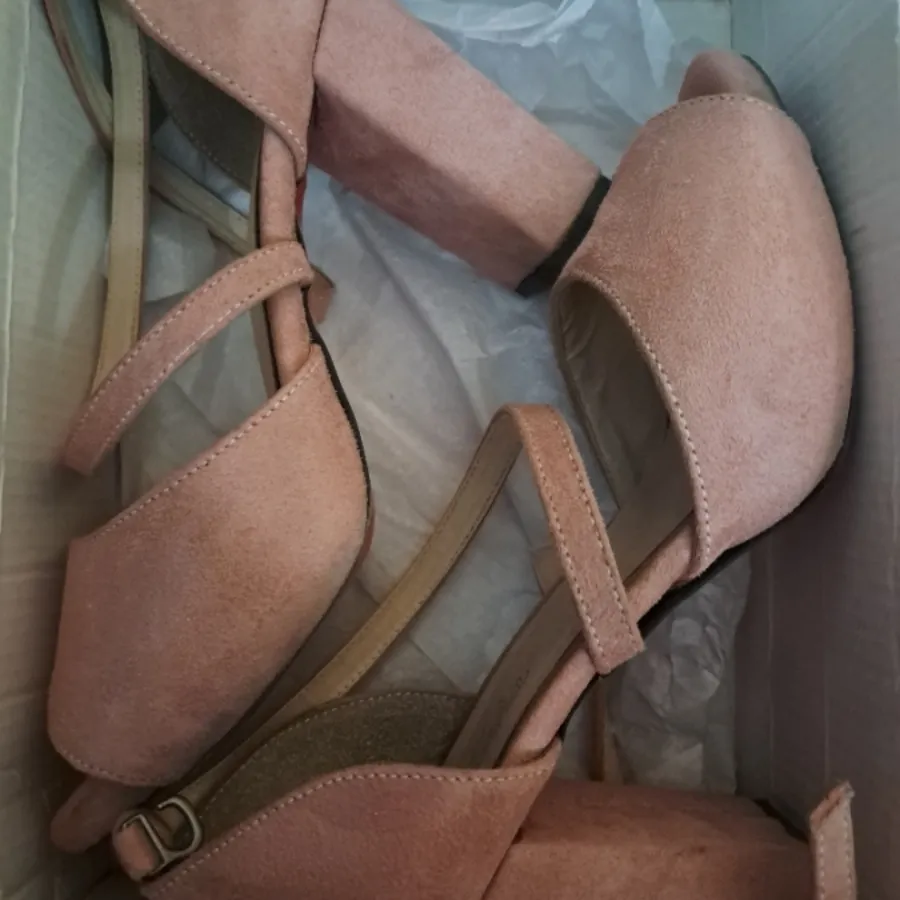 صندل پاشنه بلندصورتی‌مخمل