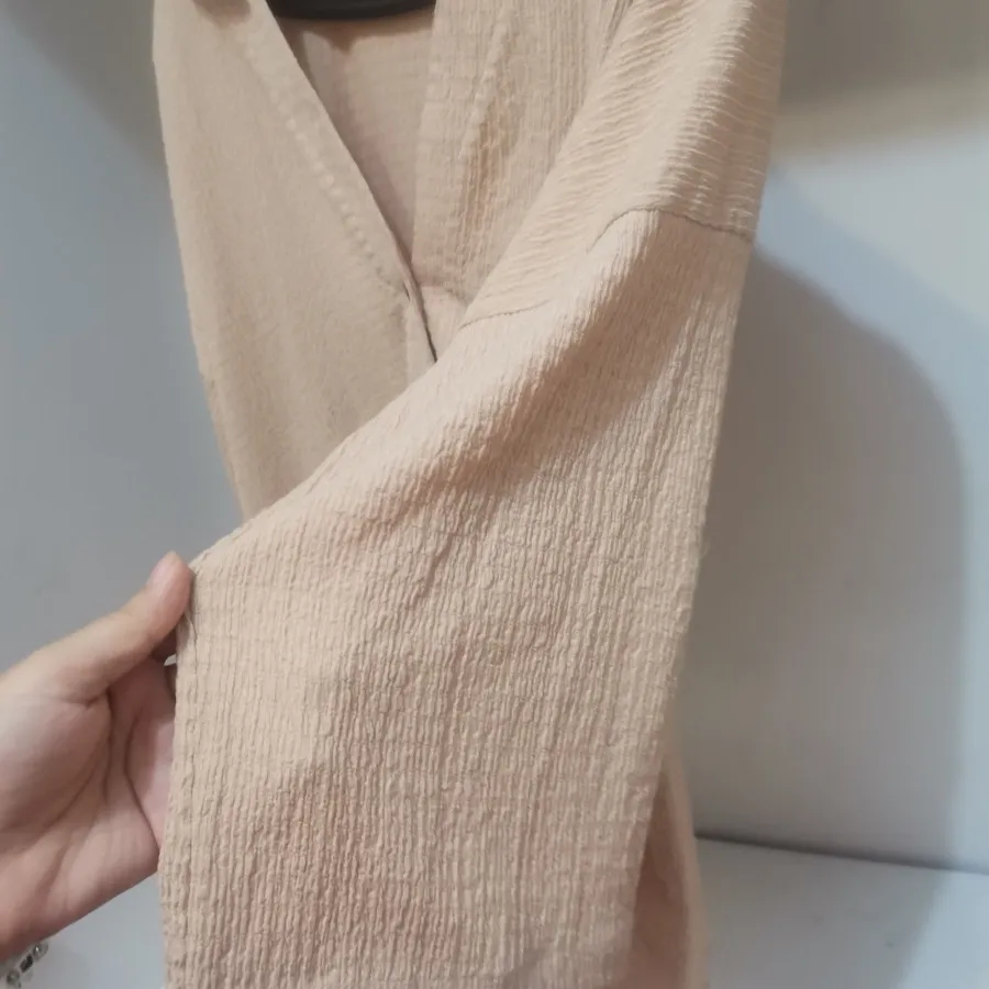 شومیز کرم یقه 7 مانتویی