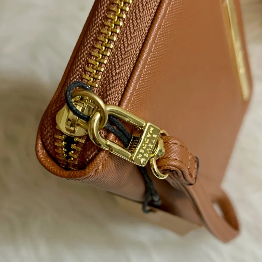 کیف پول یا کلاچ استیومادن