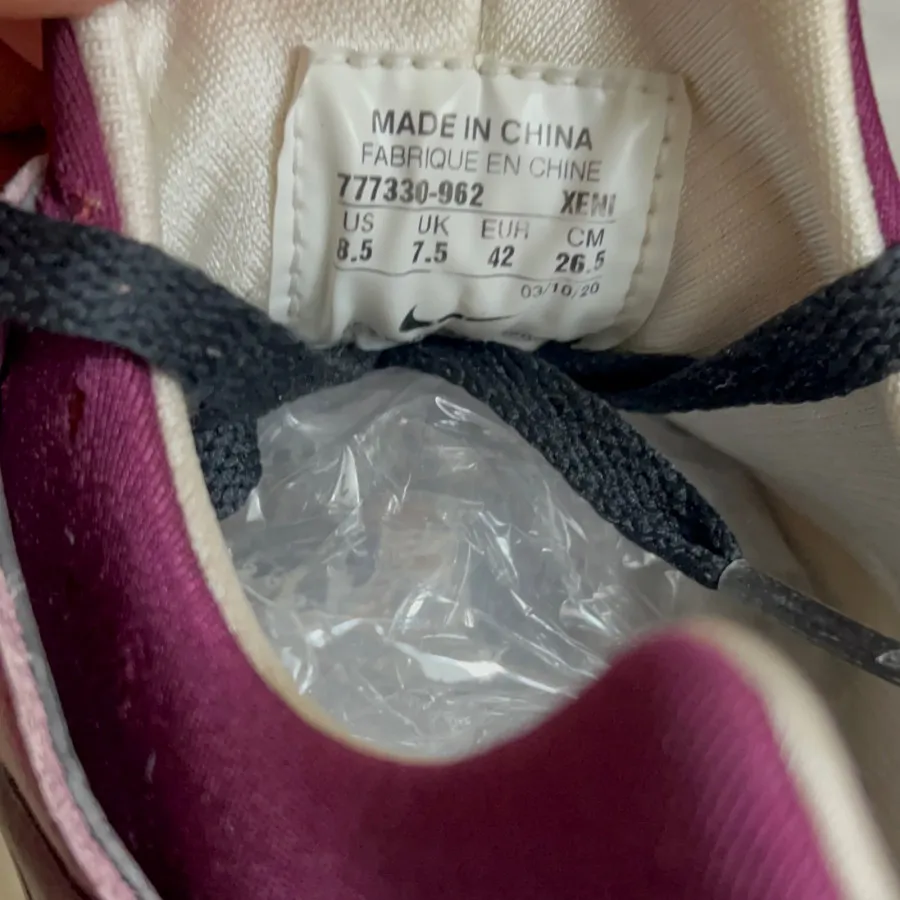 کتونی اصل نایکی سایز40