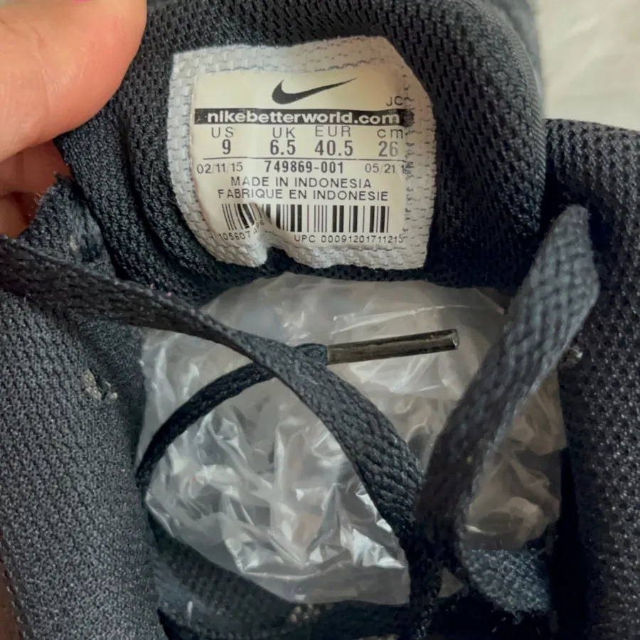 کتونی اصل نایکی سایز 40