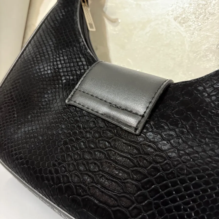 کیف طرح فندی