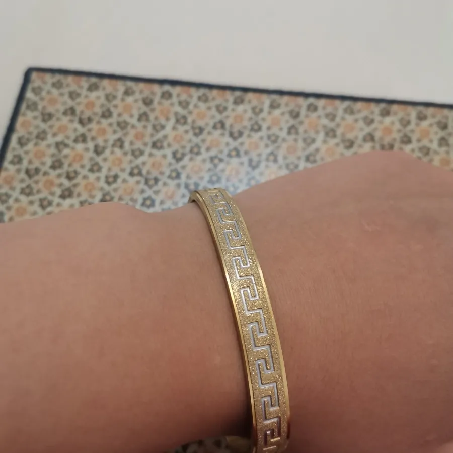 بنگل طلایی دستبند