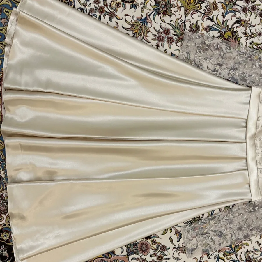 پیراهن بله برون و …