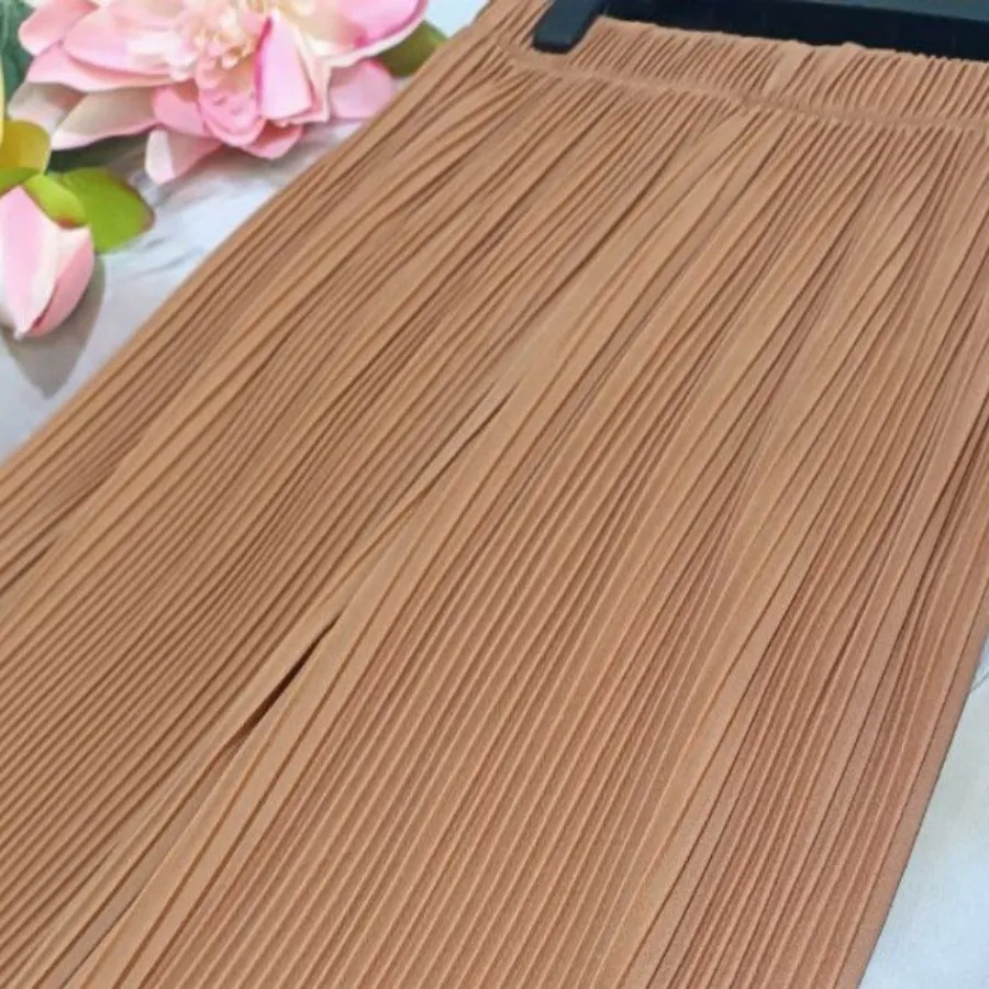 شلوار پلیسه ای