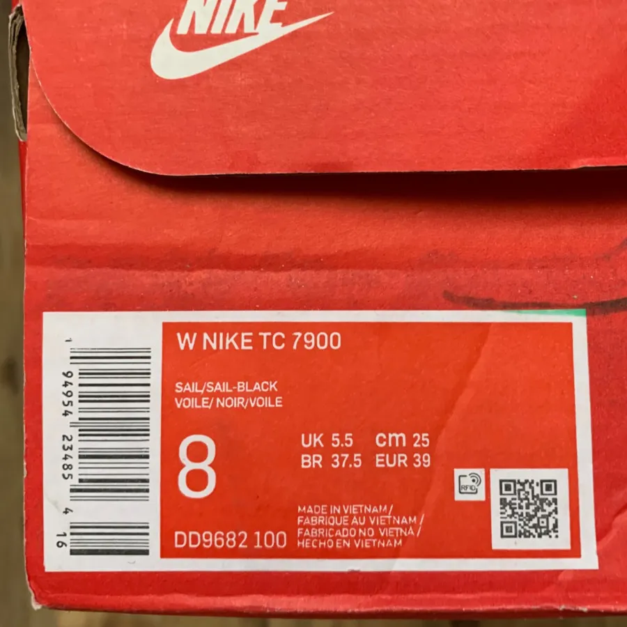 کفش نایک اصل سایز 39