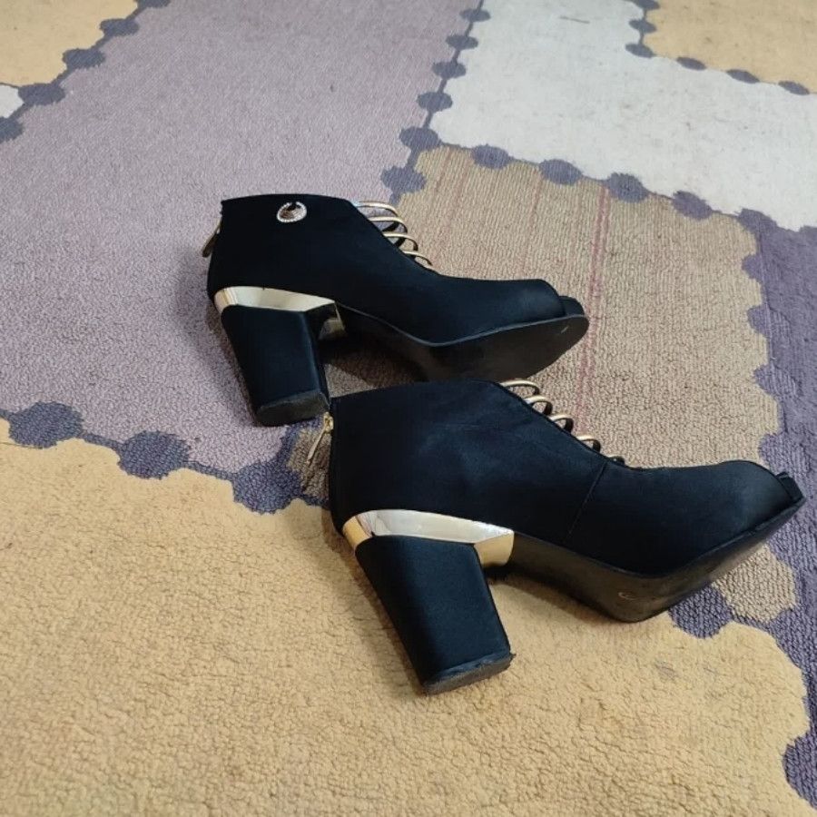 کفش مجلسی