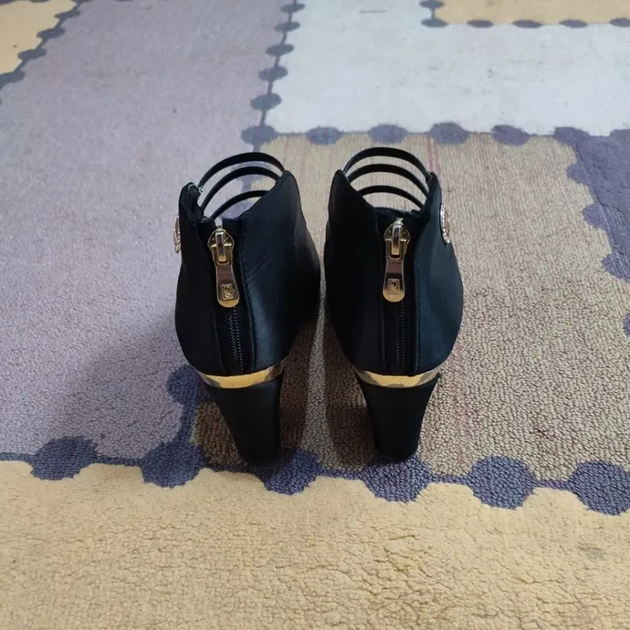 کفش مجلسی