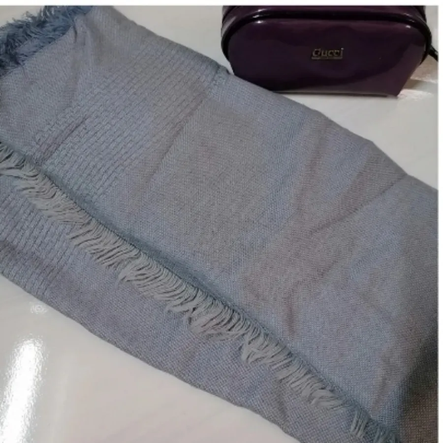 روسری پشمی بزرگ