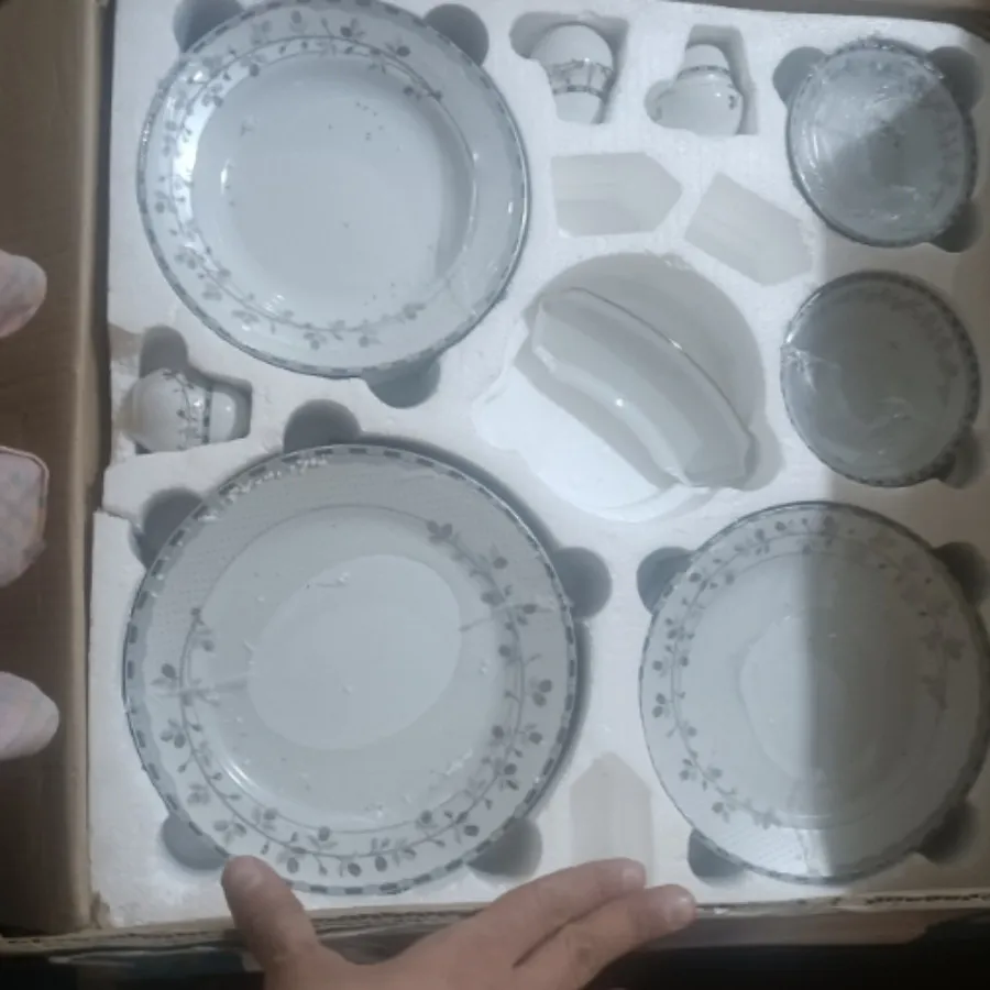 سرویس چینی 12 نفره طوس