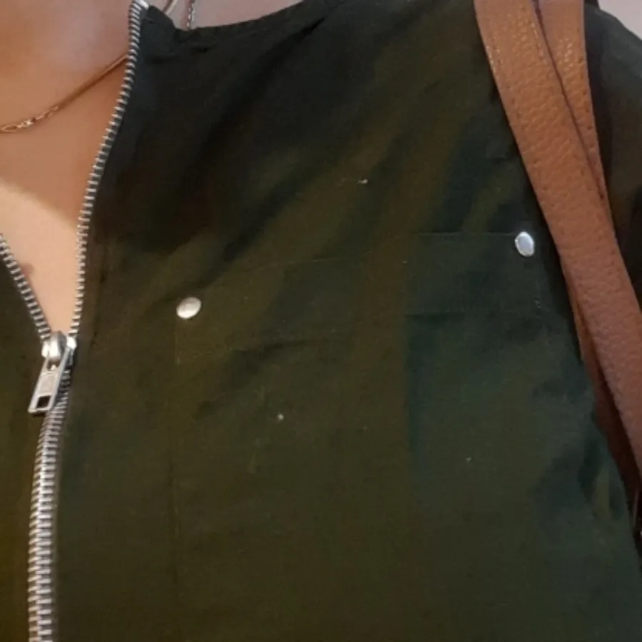 تونیک سبز تیره