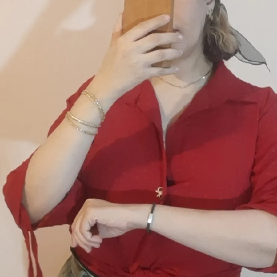 شومیز زرشکی