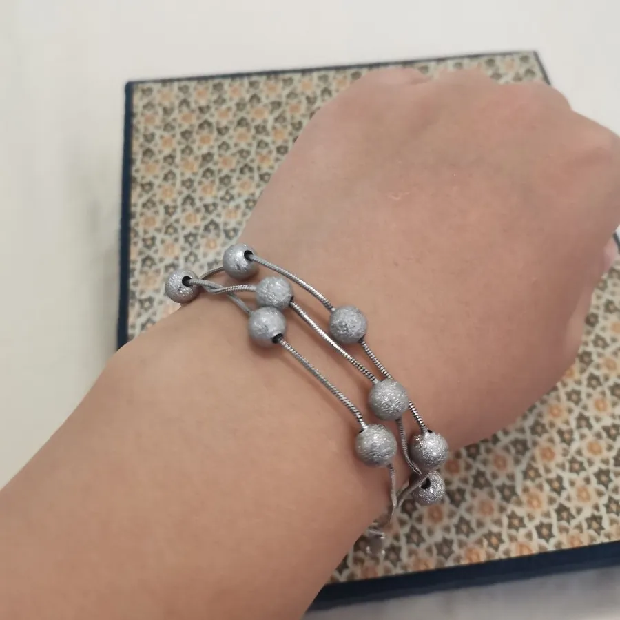 دستبند نقره ای مهره