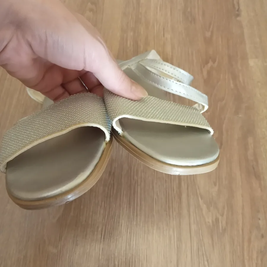 صندل نقره ای